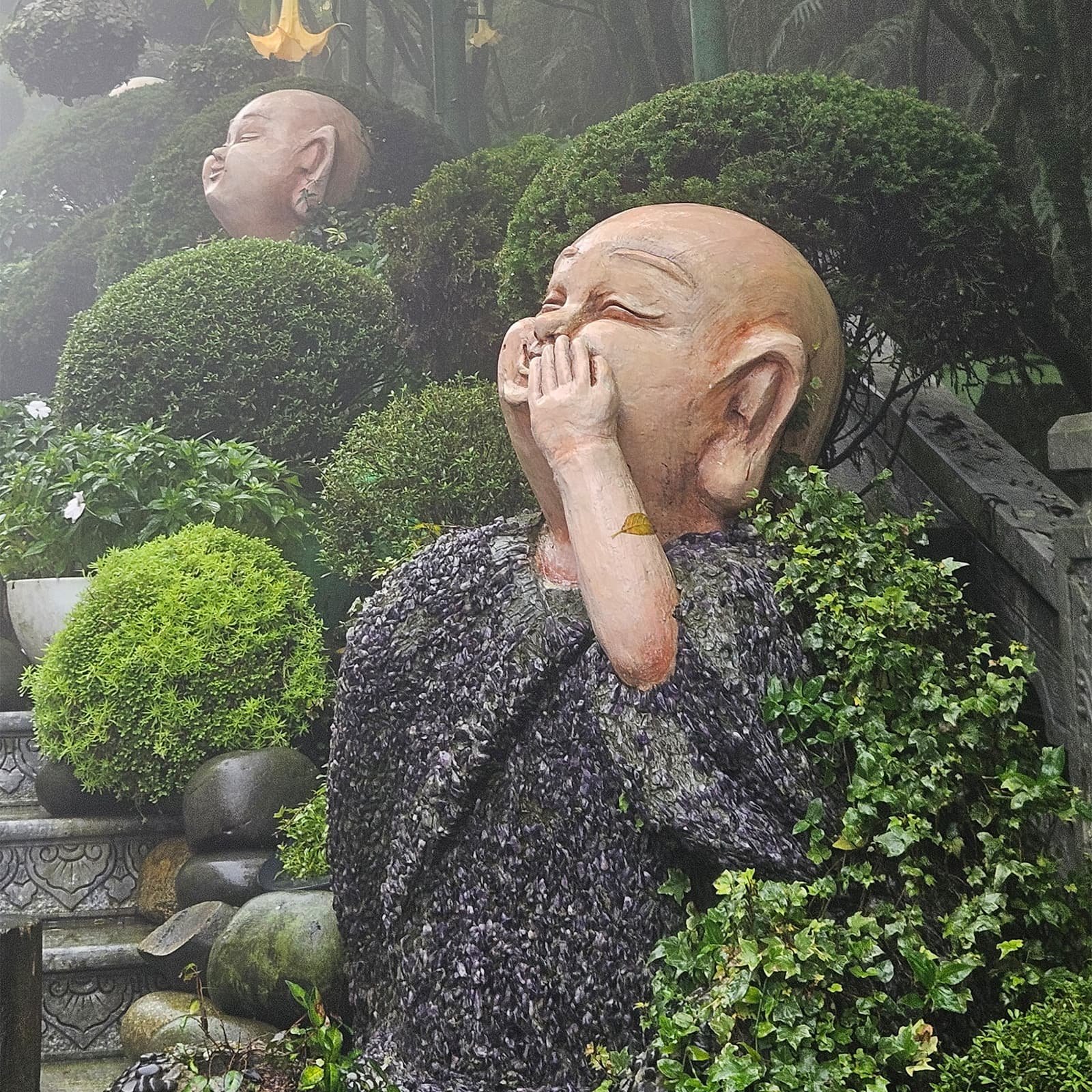 Tru Vu Tea House — уголок в Ba Na Hills, где культура чаепития сочетается с созерцанием горного пейзажа и помогает почувствовать «дзен» комплекса.