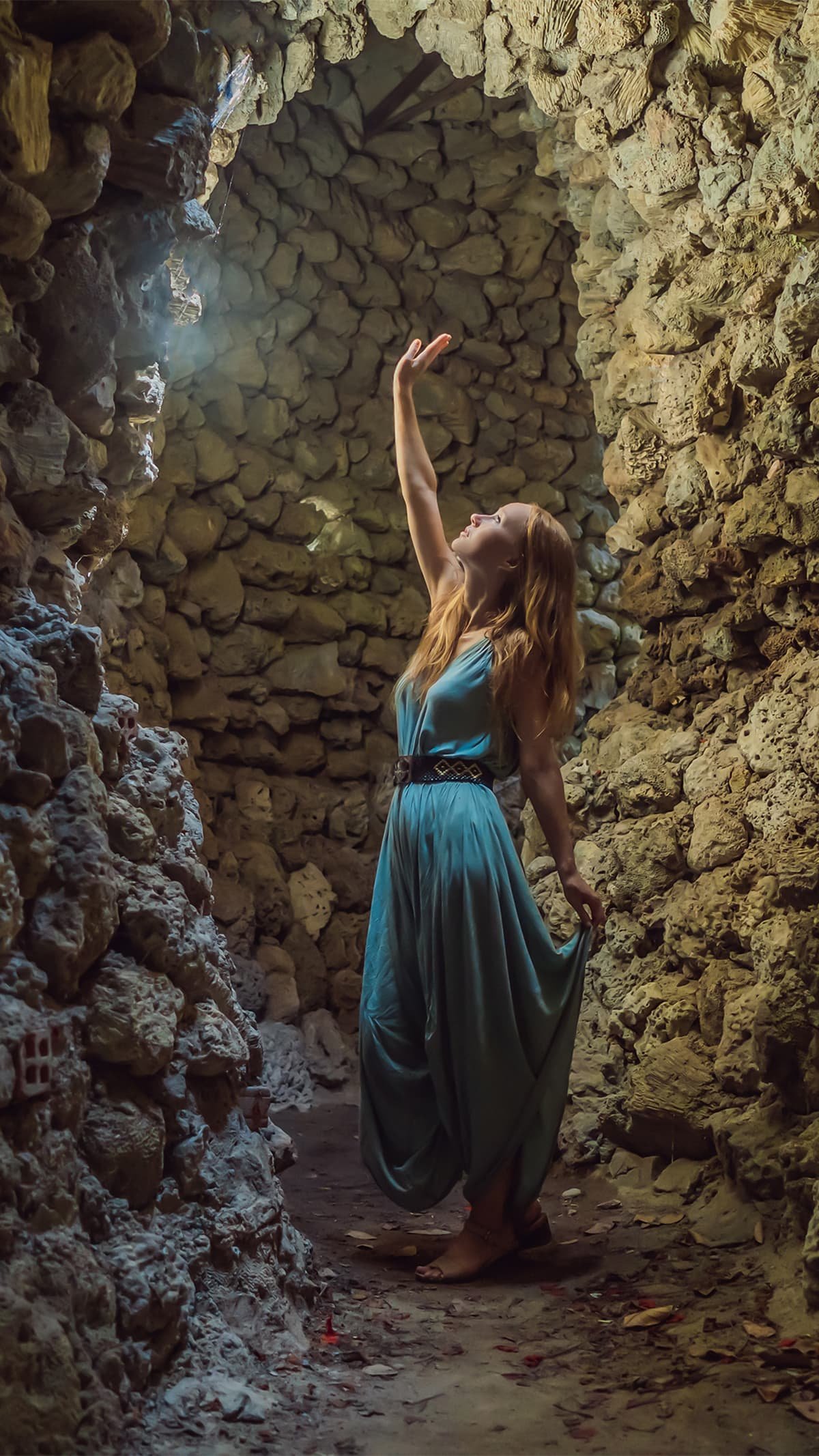 Экскурсия TianaTours из Нячанга: «Лабиринт дракона», тоннель из раковин и кораллов, в котором отпускаются грухи.