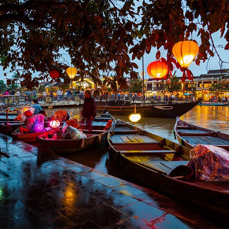 Хойан - Вьетнамская Венеция и город-музей
