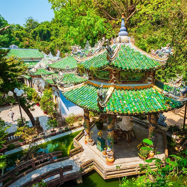 Буддийская пагода на Мраморных Горах в Дананге