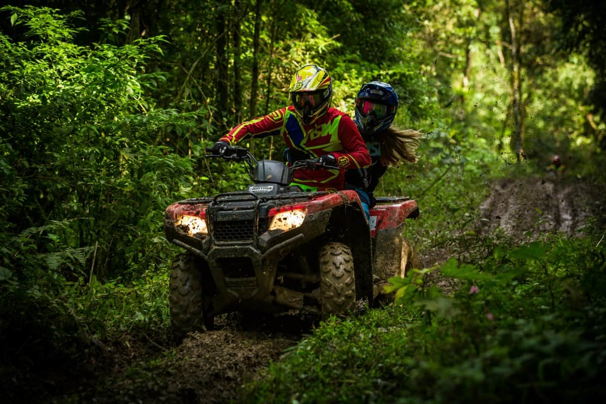 ATV Extreme Tour, заезд на квадроциклах по джунглям в заповеднике Kong Forest