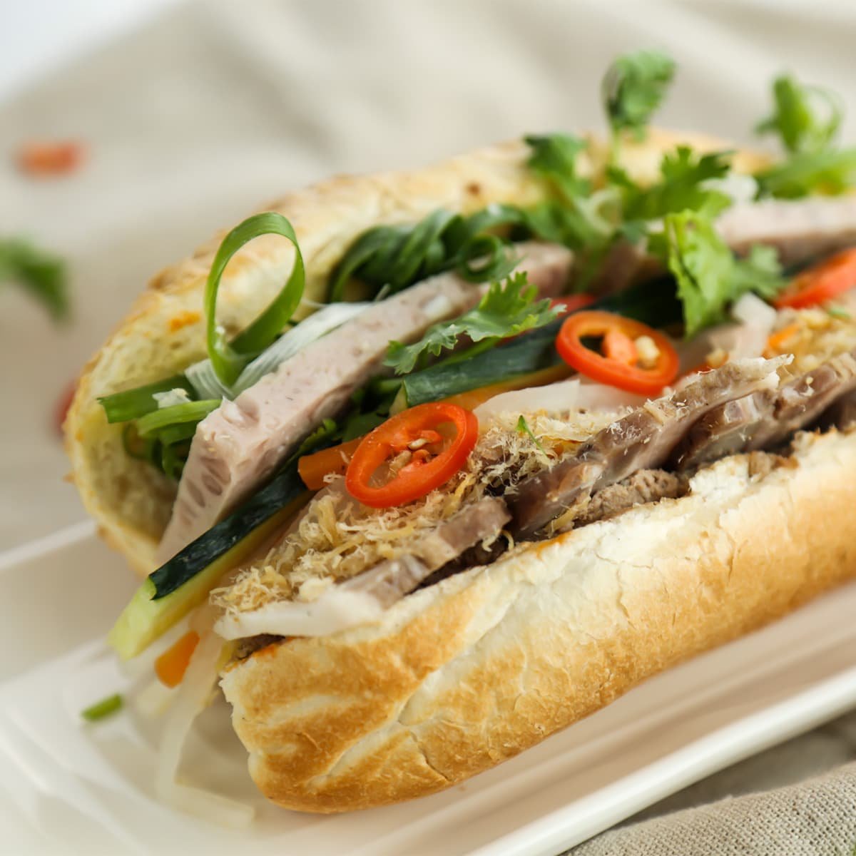 Что поесть во Вьетнаме: багет бань ми, идеален для завтрака