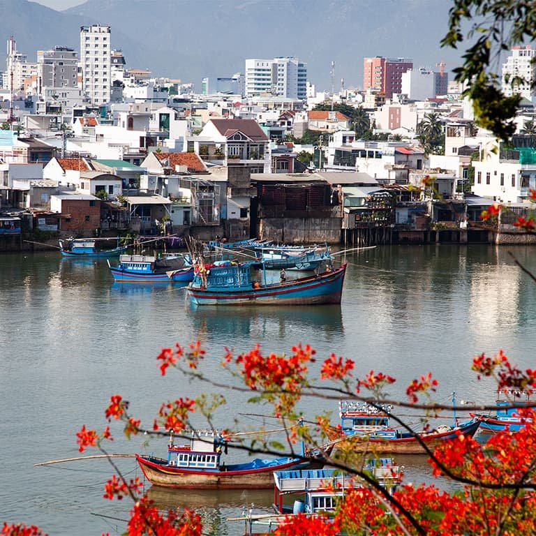 Вид на реку Кай в Нячанге